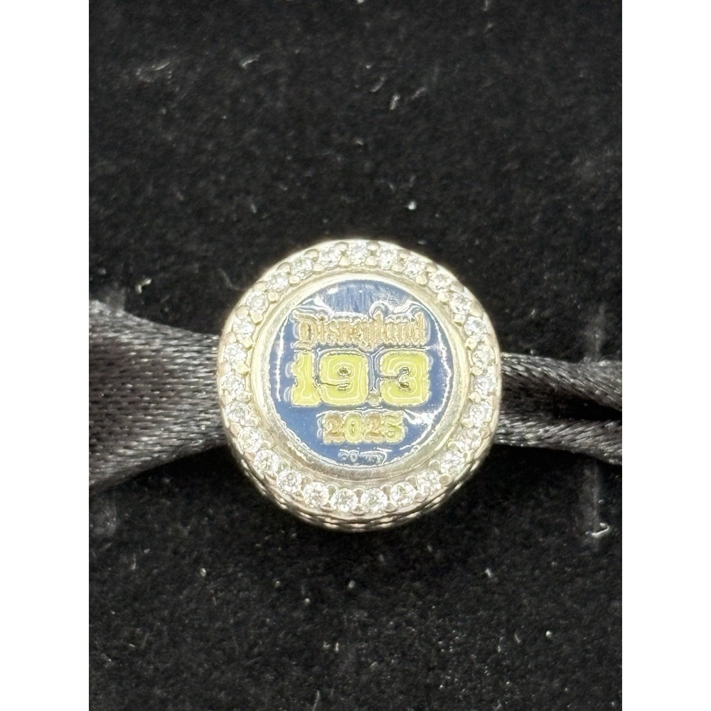 2025 Pandora Disney Half Marathon Run Dumbo Charm Sterling #1 H19